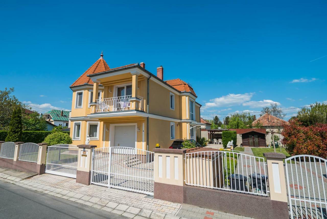 Korponyi Villa Шіофок Екстер'єр фото